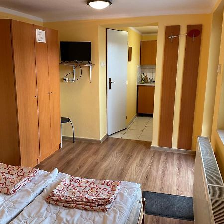 Apartmány Forró Rybárska Velky Meder Exterior foto