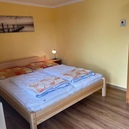Apartmány Forró Rybárska Velky Meder Exterior foto