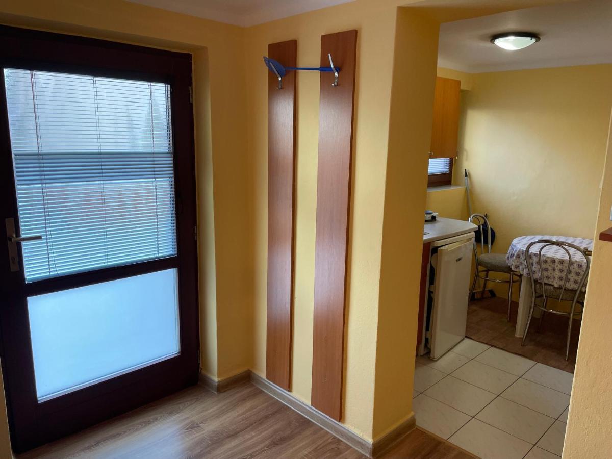Apartmány Forró Rybárska Velky Meder Exterior foto