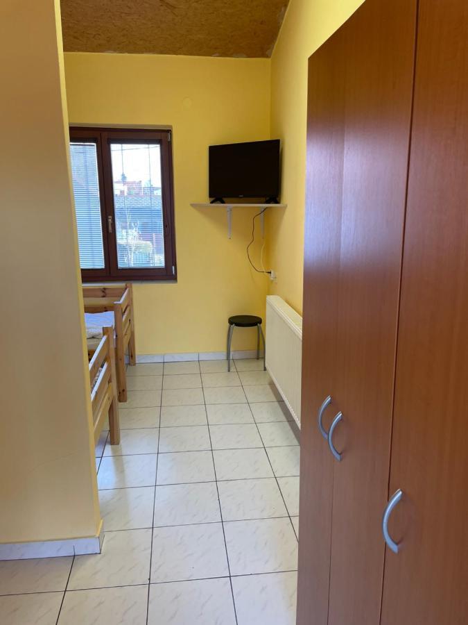 Apartmány Forró Rybárska Velky Meder Exterior foto